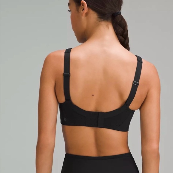Lululemon Black Sports Bra - Picture 2 of 9